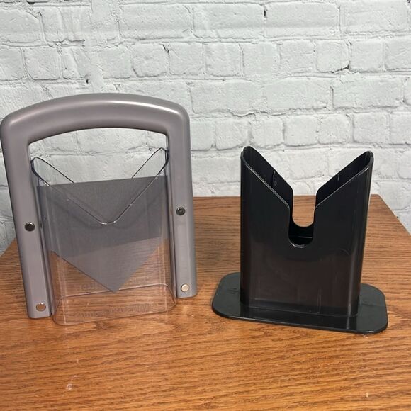 Larien Original Bagel Guillotine Bagel Biter Slicer Commercial Copyright 1996 - Picture 3 of 10